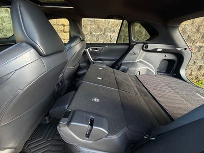 2019 Toyota RAV4 Hybrid XSE