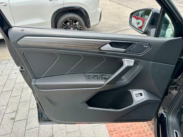 2024 Volkswagen Tiguan 2.0T SEL R-Line