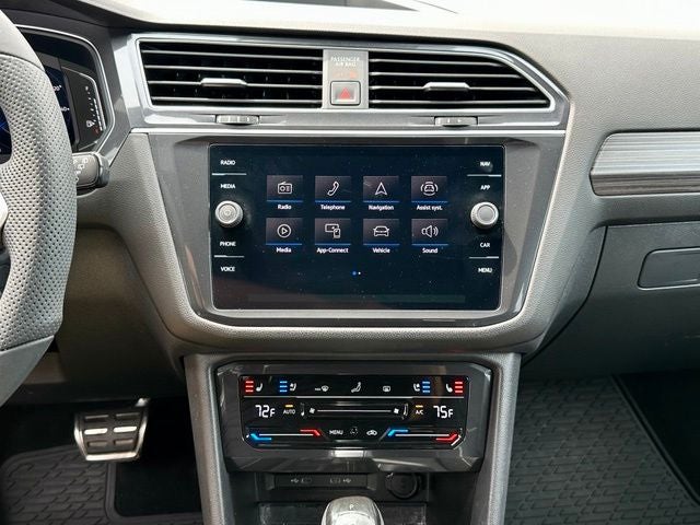 2024 Volkswagen Tiguan 2.0T SEL R-Line