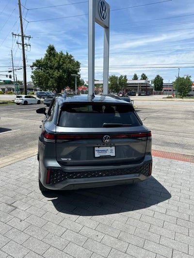 2025 Volkswagen Tiguan 2.0T SE R-Line Black