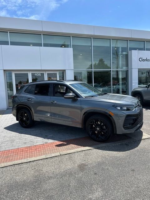2025 Volkswagen Tiguan 2.0T SE R-Line Black