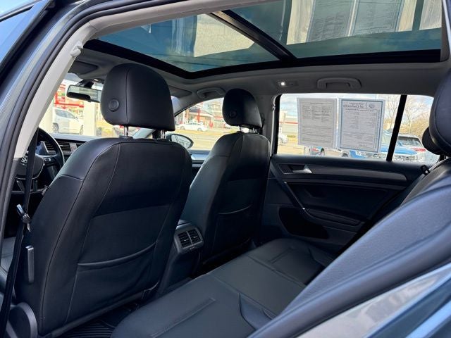 2018 Volkswagen Golf SportWagen SE