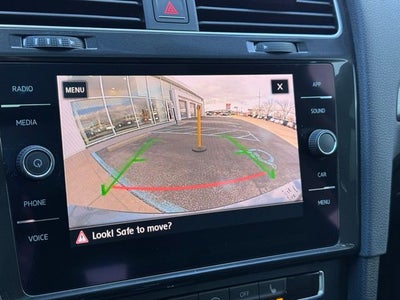 2018 Volkswagen Golf SportWagen SE