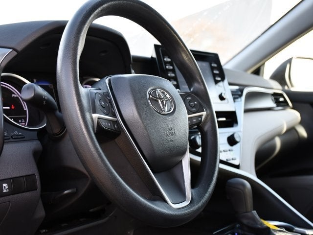 2022 Toyota Camry Hybrid LE