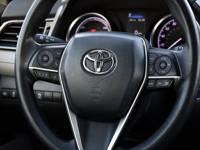 2022 Toyota Camry Hybrid LE