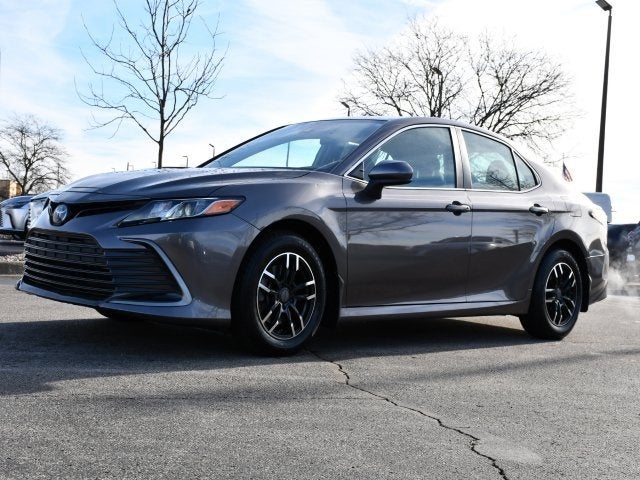 2022 Toyota Camry Hybrid LE