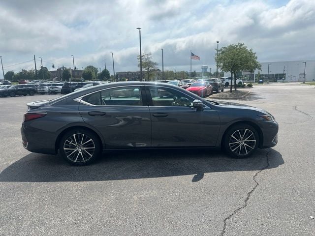 2024 Lexus ES 300h