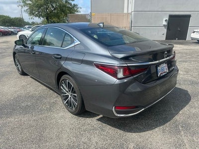 2024 Lexus ES 300h
