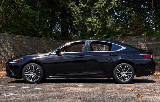 2025 Lexus ES 300h