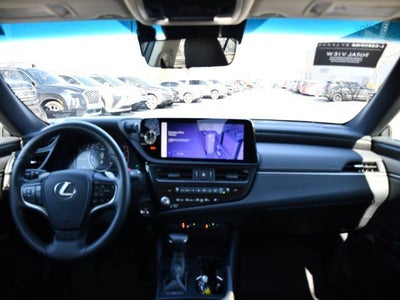 2025 Lexus ES 350