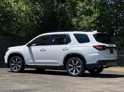 2023 Honda Pilot Elite