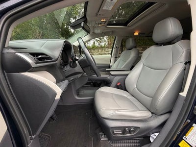 2022 Toyota Sienna XLE 7 Passenger