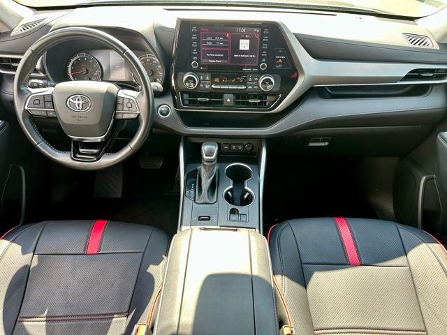 2021 Toyota Highlander LE