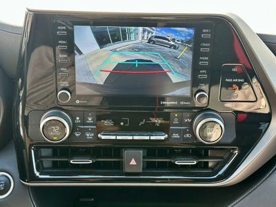 2021 Toyota Highlander LE