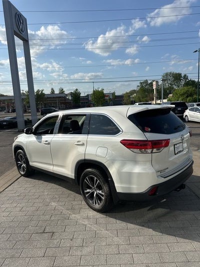 2019 Toyota Highlander LE