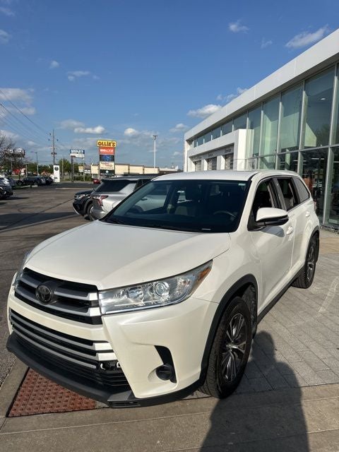 2019 Toyota Highlander LE
