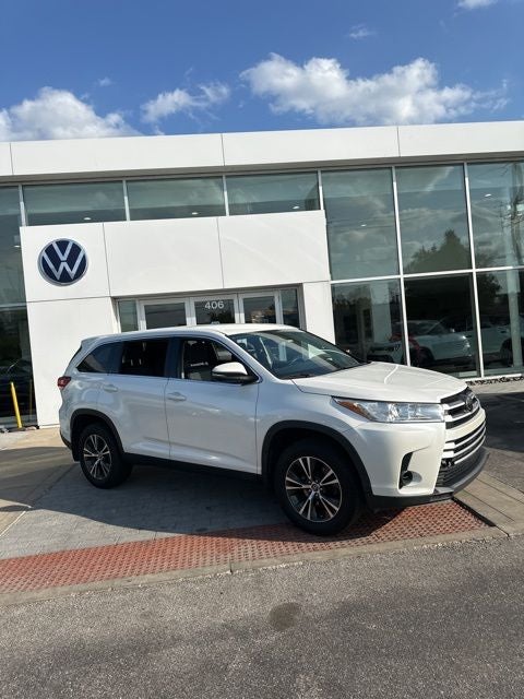 2019 Toyota Highlander LE