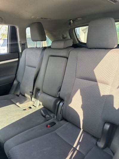 2019 Toyota Highlander LE