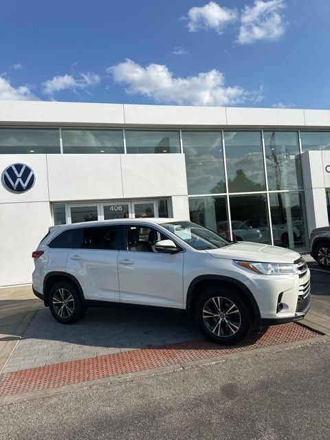 2019 Toyota Highlander LE