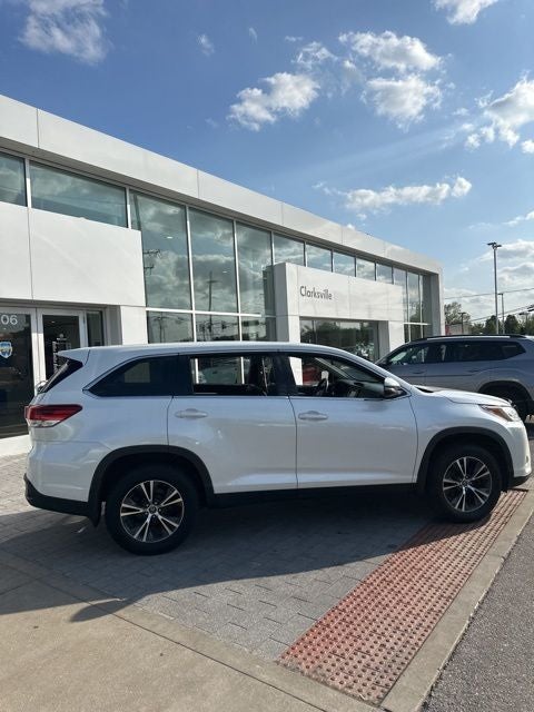 2019 Toyota Highlander LE