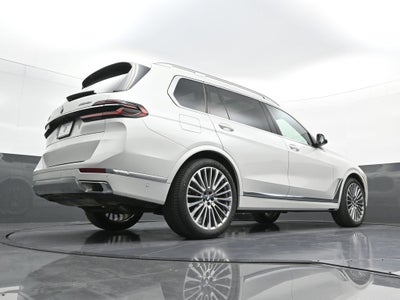 2025 BMW X7 xDrive40i