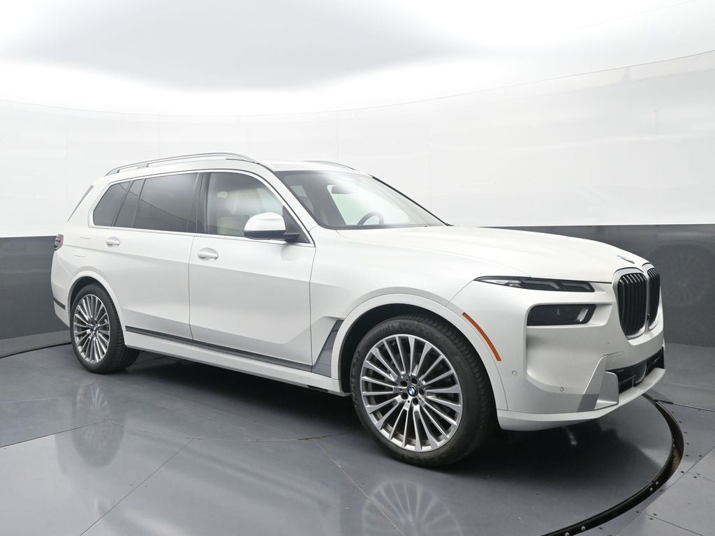 2025 BMW X7 xDrive40i
