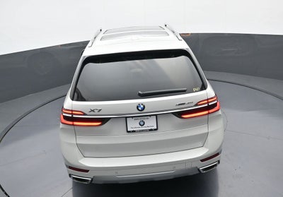 2025 BMW X7 xDrive40i