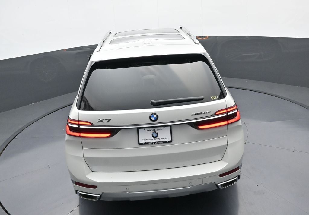 2025 BMW X7 xDrive40i