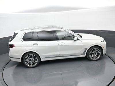 2025 BMW X7 xDrive40i