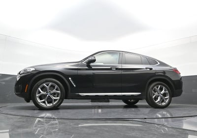 2025 BMW X4 xDrive30i