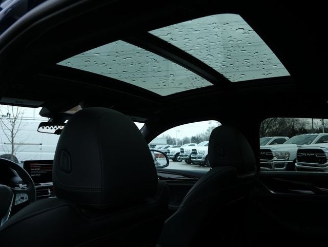 2025 BMW X4 xDrive30i
