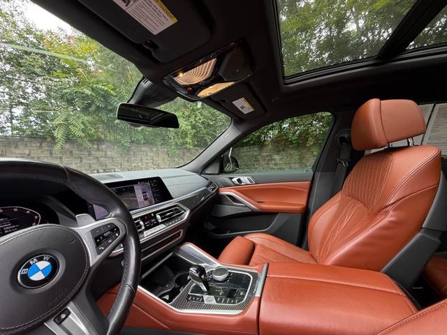 2022 BMW X6 M50i