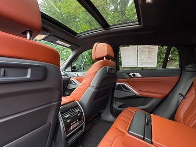 2022 BMW X6 M50i