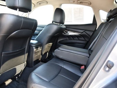 2017 INFINITI Q70 3.7X