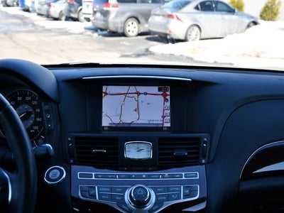 2017 INFINITI Q70 3.7X