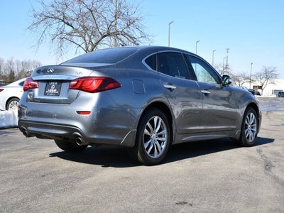2017 INFINITI Q70 3.7X