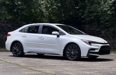 2025 Toyota Corolla Hybrid SE