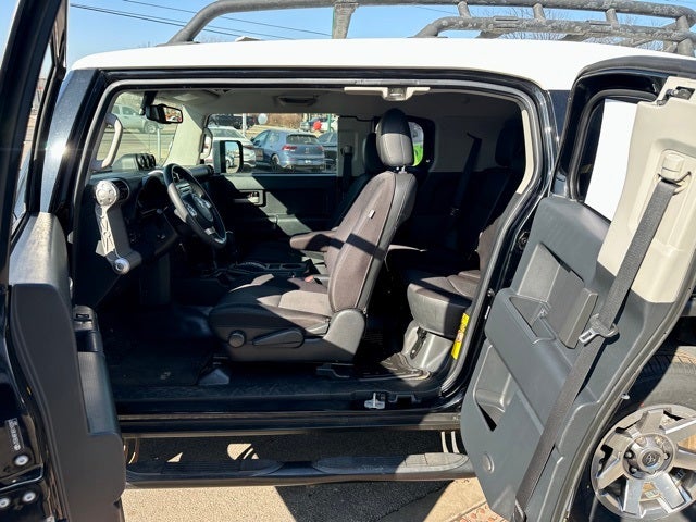 2014 Toyota FJ Cruiser Base