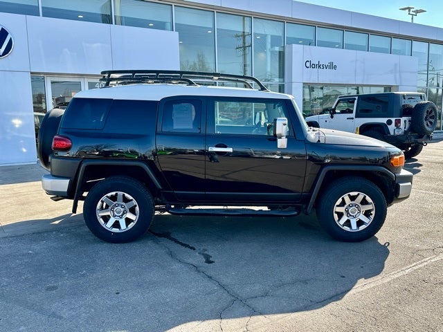 2014 Toyota FJ Cruiser Base
