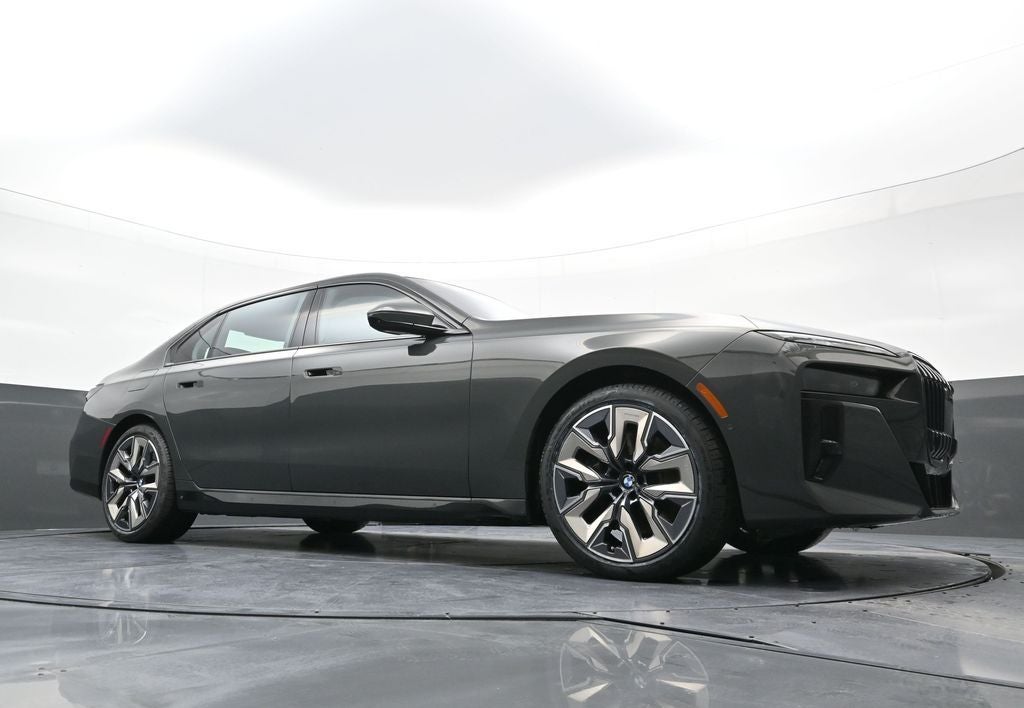2023 BMW 7 Series 760i xDrive