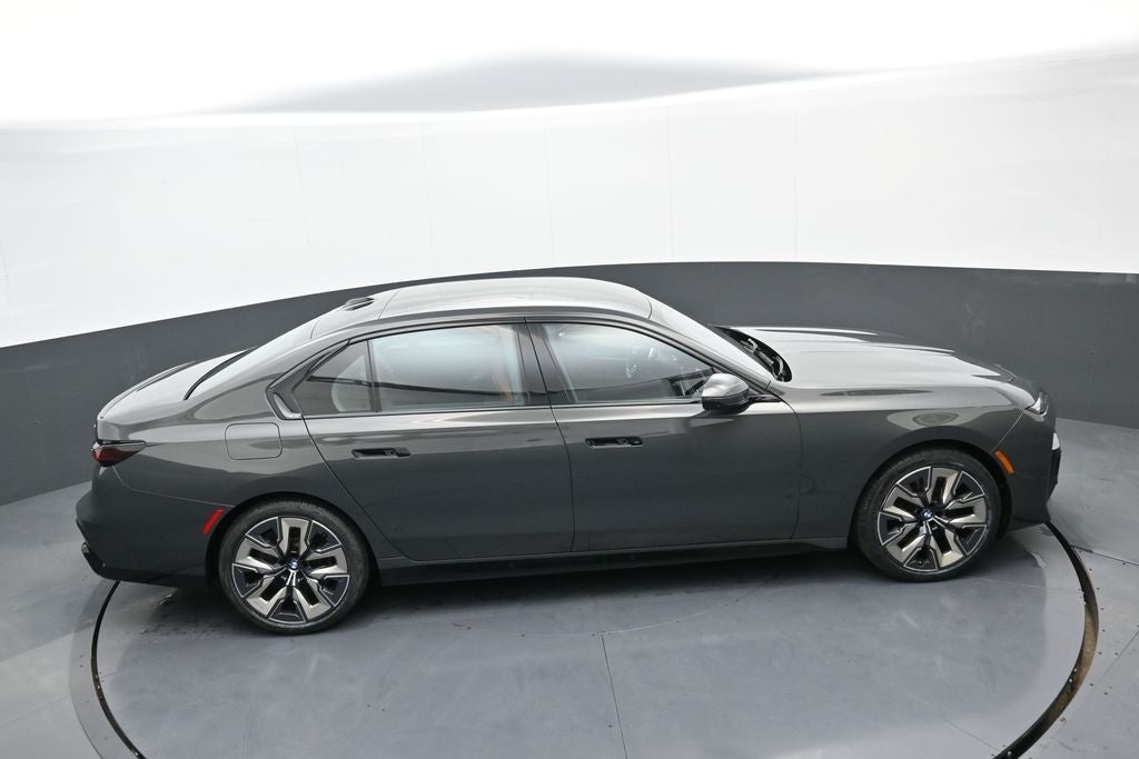 2023 BMW 7 Series 760i xDrive