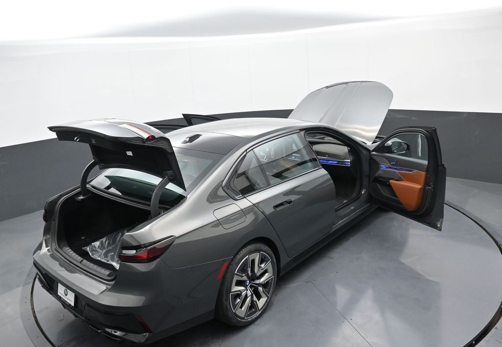 2023 BMW 7 Series 760i xDrive