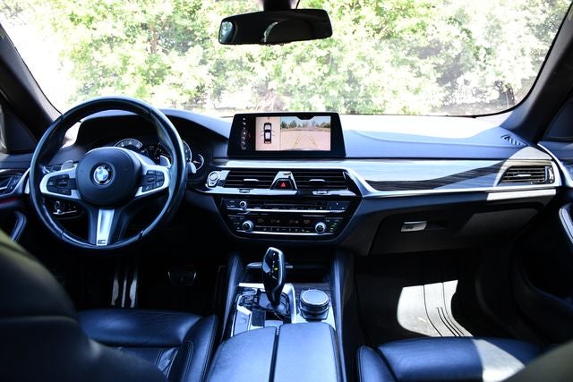 2018 BMW 5 Series 540i