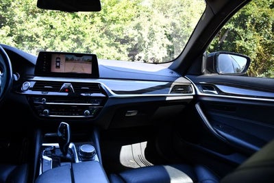 2018 BMW 5 Series 540i