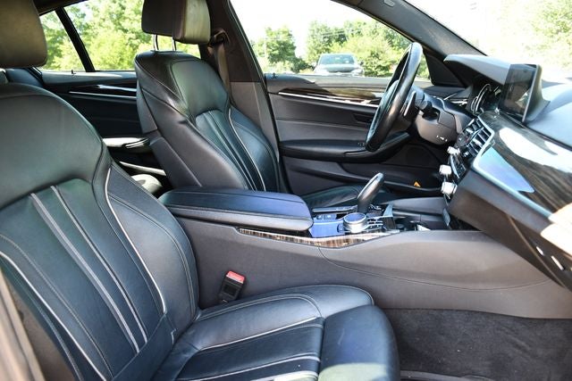 2018 BMW 5 Series 540i
