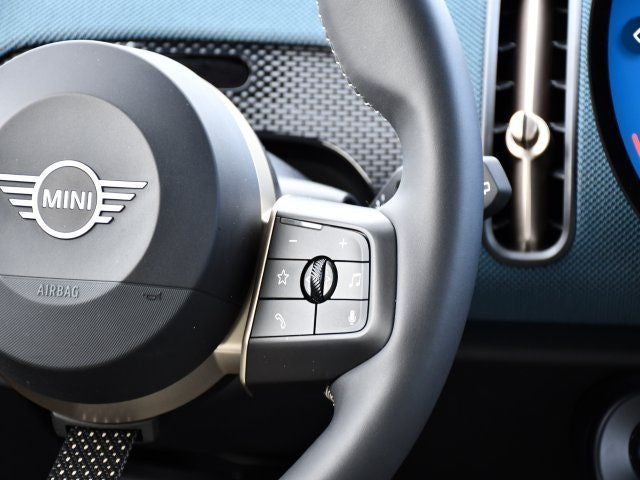 2025 MINI Cooper S Countryman Iconic