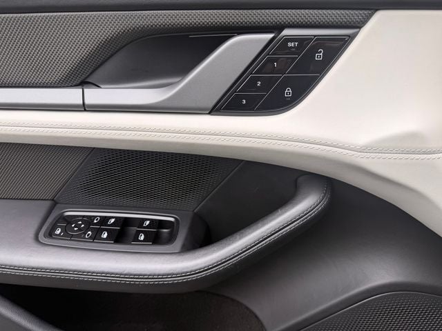 2021 Porsche Taycan Turbo