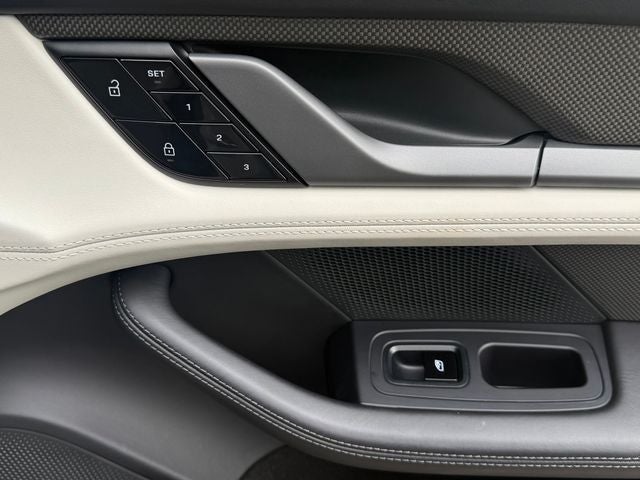 2021 Porsche Taycan Turbo