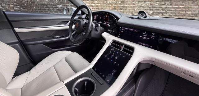 2021 Porsche Taycan Turbo