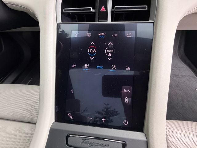 2021 Porsche Taycan Turbo